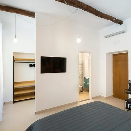 San Cesareo 64 Bed and Breakfast