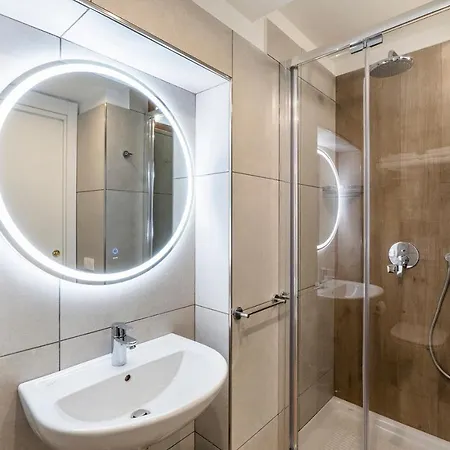 San Cesareo 64 فندق مبيت وإفطار 4*