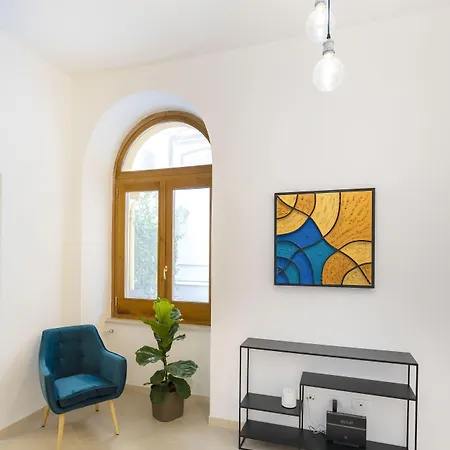 San Cesareo 64 سورينتو